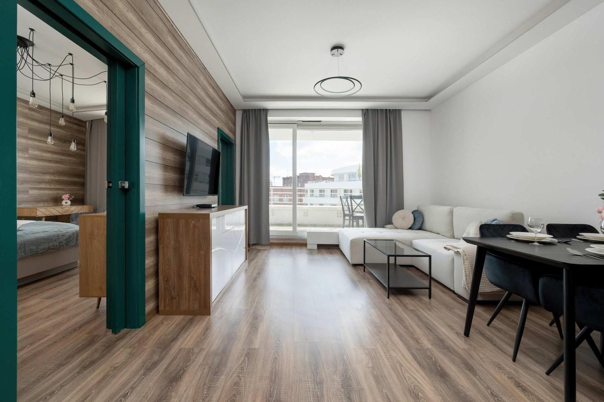 Modern In The Center Of With Air Conditioning And Balcony By Renters Wrocław